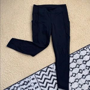 Black lululemon HR mesh leggings